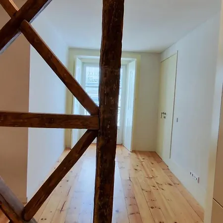 Luxuoso Quarto Com Banheiro Privativo No Centro De Lisboa-2